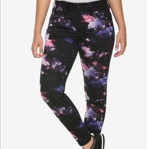 Hot Topic Plus Size Denim Galaxy Hi-Rise Super Skinny Jeans